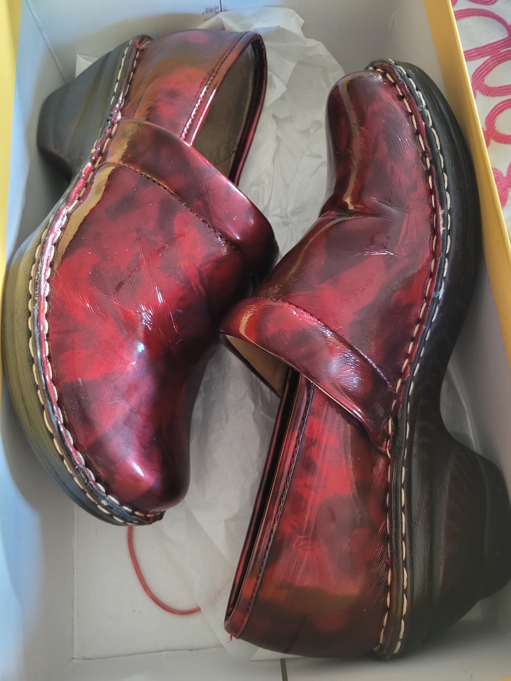 Softspots 10W Burgundy Red Leather Slip-On Loafers
